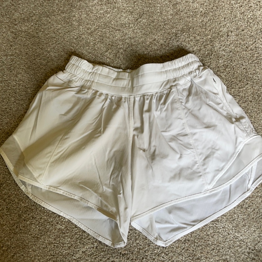 Lululemon hotty hot 2.5”
